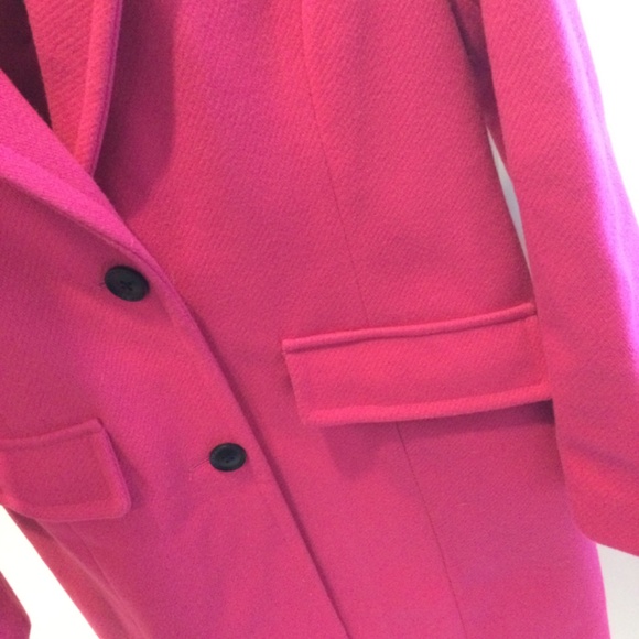 BCBG Maxazria Fuchsia Coat MEDIUM - Picture 2 of 7
